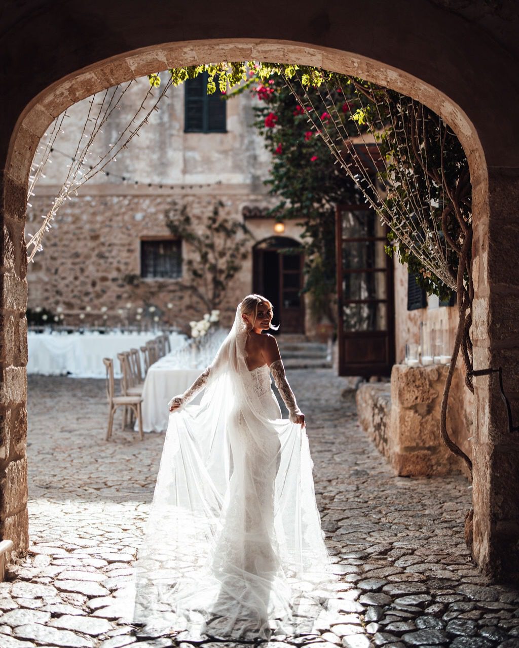 Instagram post from claudia_elisabeth_weddings. This post is in position 0.