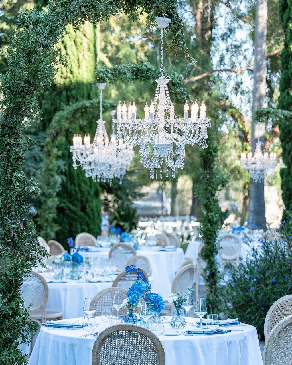 Instagram post from claudia_elisabeth_weddings. This post is in position 2.