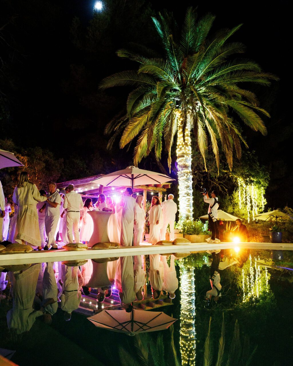 Instagram post from claudia_elisabeth_weddings. This post is in position 8.